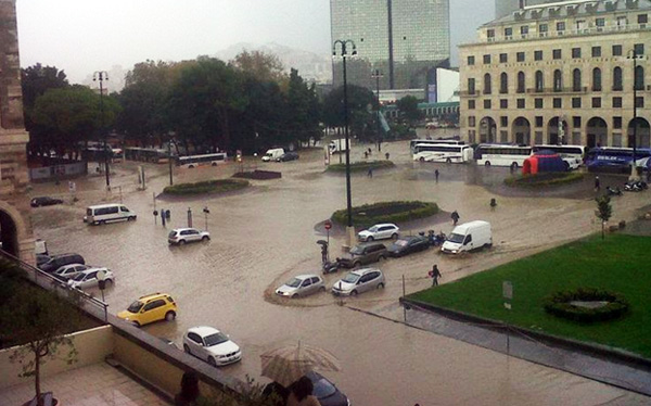 Descrizione: Descrizione: Descrizione: Descrizione: Descrizione: Descrizione: Descrizione: Descrizione: Descrizione: Descrizione: Descrizione: Descrizione: Descrizione: Descrizione: Descrizione: D:\backup disco E\03_II_SESTANTE_SITO\METEO\genova\05 vittoria.jpg