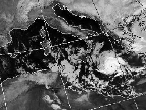 Descrizione: Descrizione: Descrizione: Descrizione: Descrizione: Descrizione: Descrizione: D:\backup disco E\04_II_SESTANTE_SITO\METEO\masse\08 ciclone mediterraneo Celeno 16-01-1995.jpg